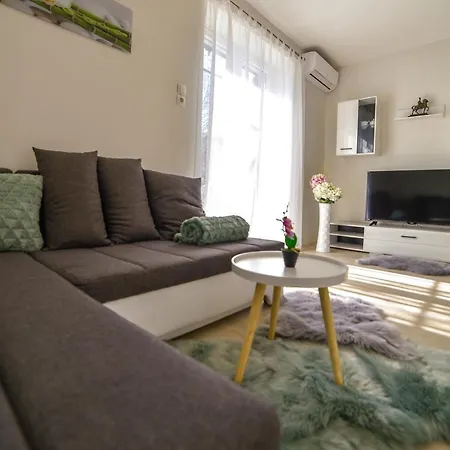 Dora Apartamento *